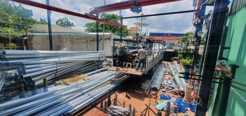 sản xuất cột đèn cao áp