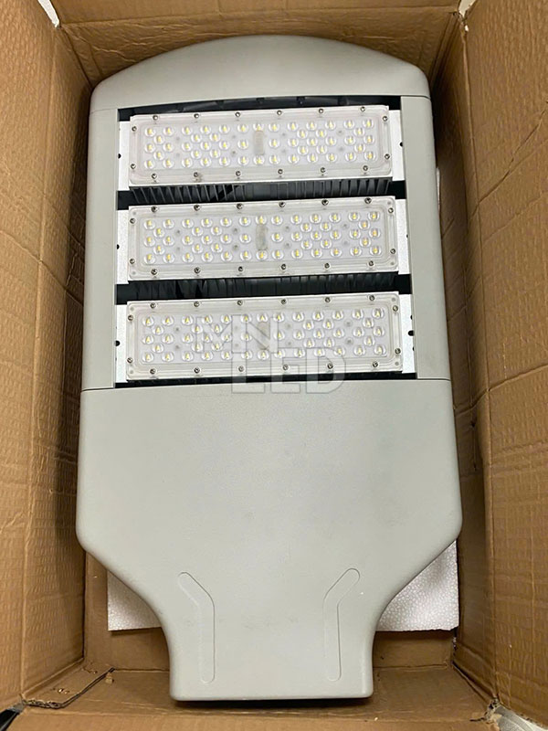 đèn led đường phố