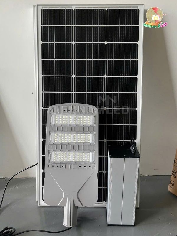 đèn năng lượng mặt trời 80W